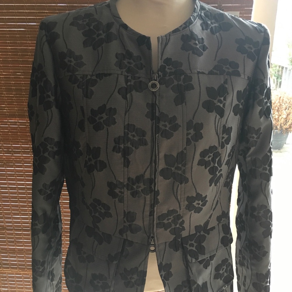 Armani Collezioni Charcoal Gray Floral Jacquard Blazer